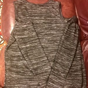 Women’s Cold Shoulder Long Sleeve Top Size M